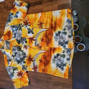 Vintage Hukilau Fashions Hawaiian button down shirt sz large